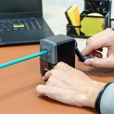 apontador de lápis manual de mesa da marca Leleng.